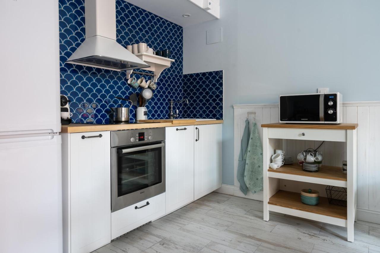 Coup De Coeur Au Pied Du Port. Appartement Valencia